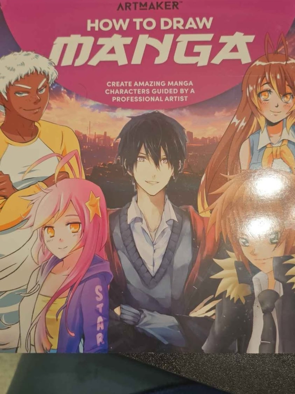 ArtMaker "How to Draw Manga" Instructional Art Book - Pink Cover